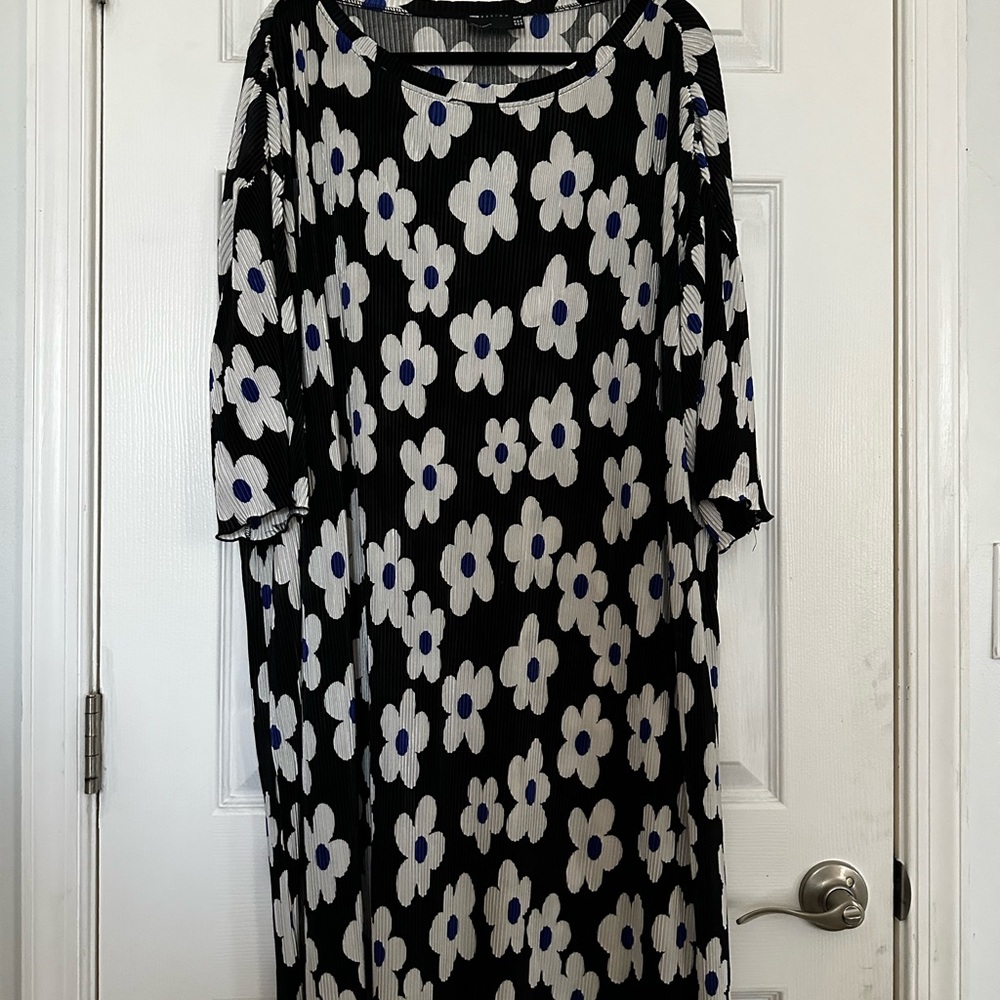Oversized ASOS Black and White Floral Dress